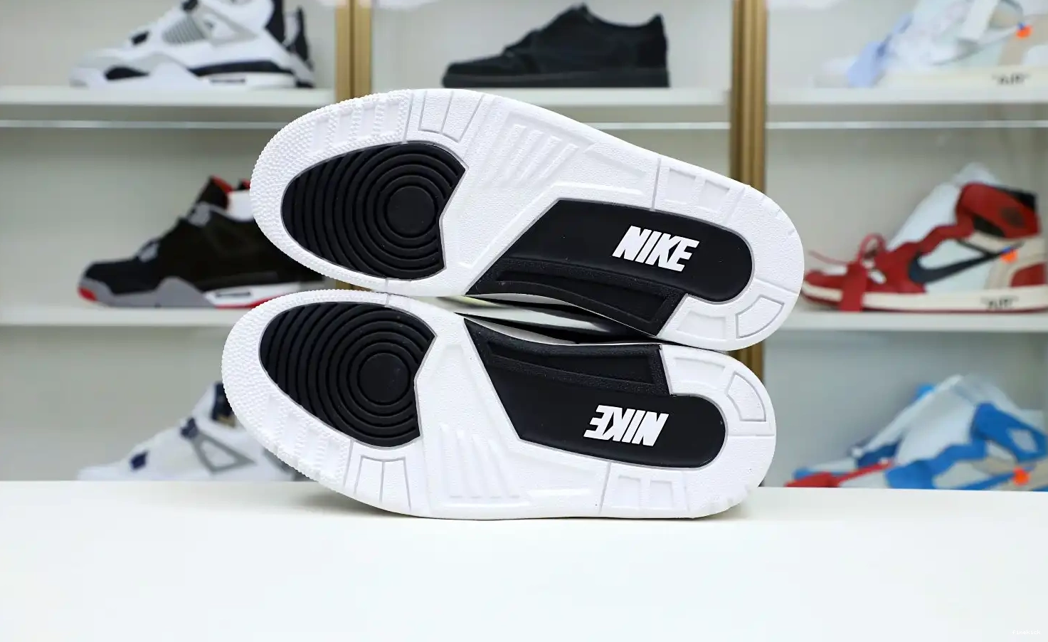 X 3 SP AIR FRAGMENT 'WHITE' DESIGN RETRO JORDAN 0502